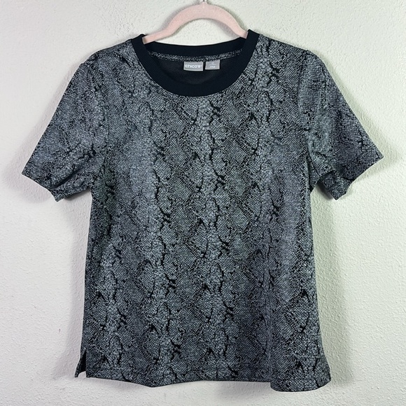 Chico's Snake Skin Print Jacquard T-Shirt Size Small Casual Grunge Workwear - Picture 5 of 9